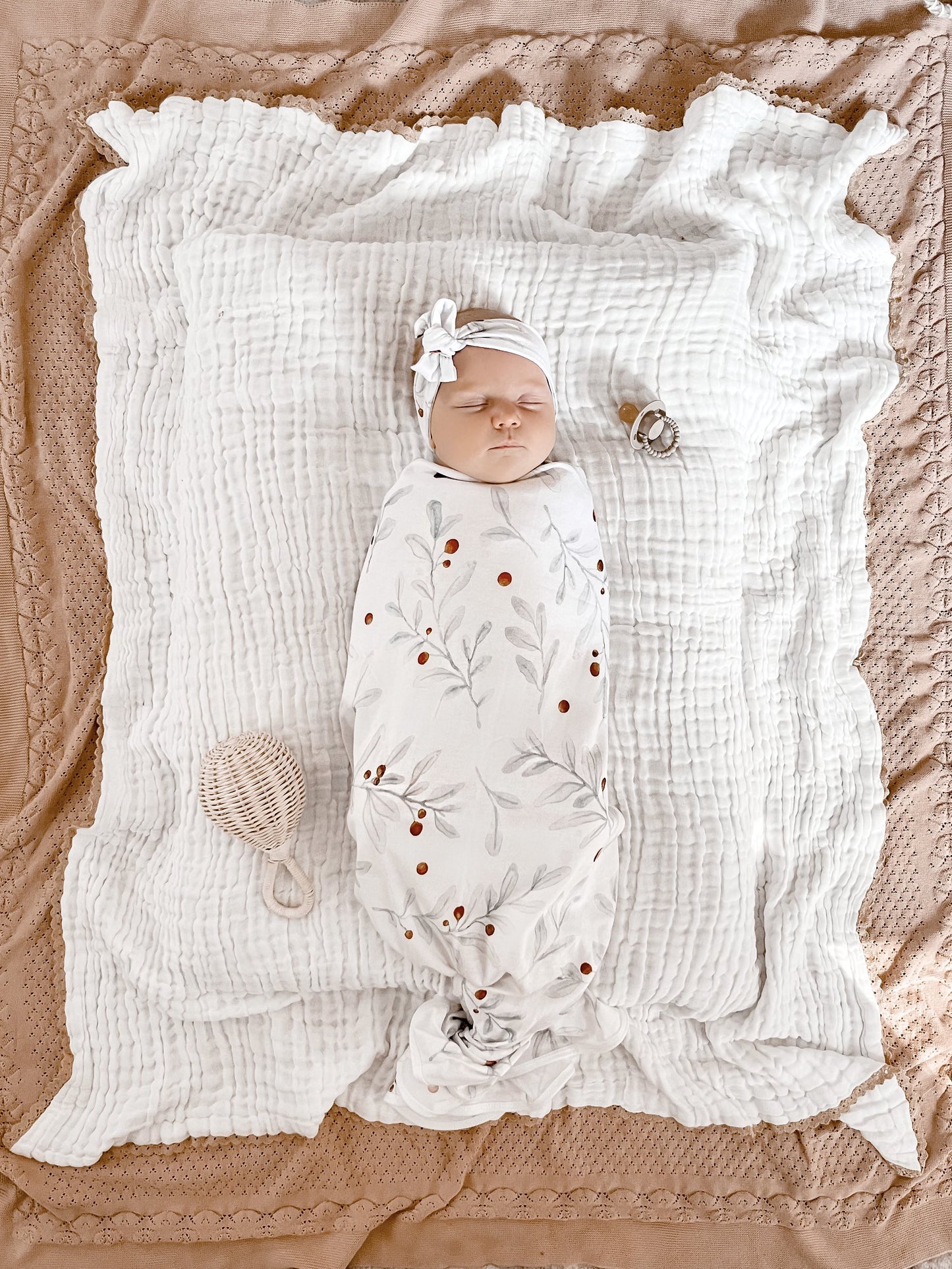 Leafy Dreams Swaddle Set